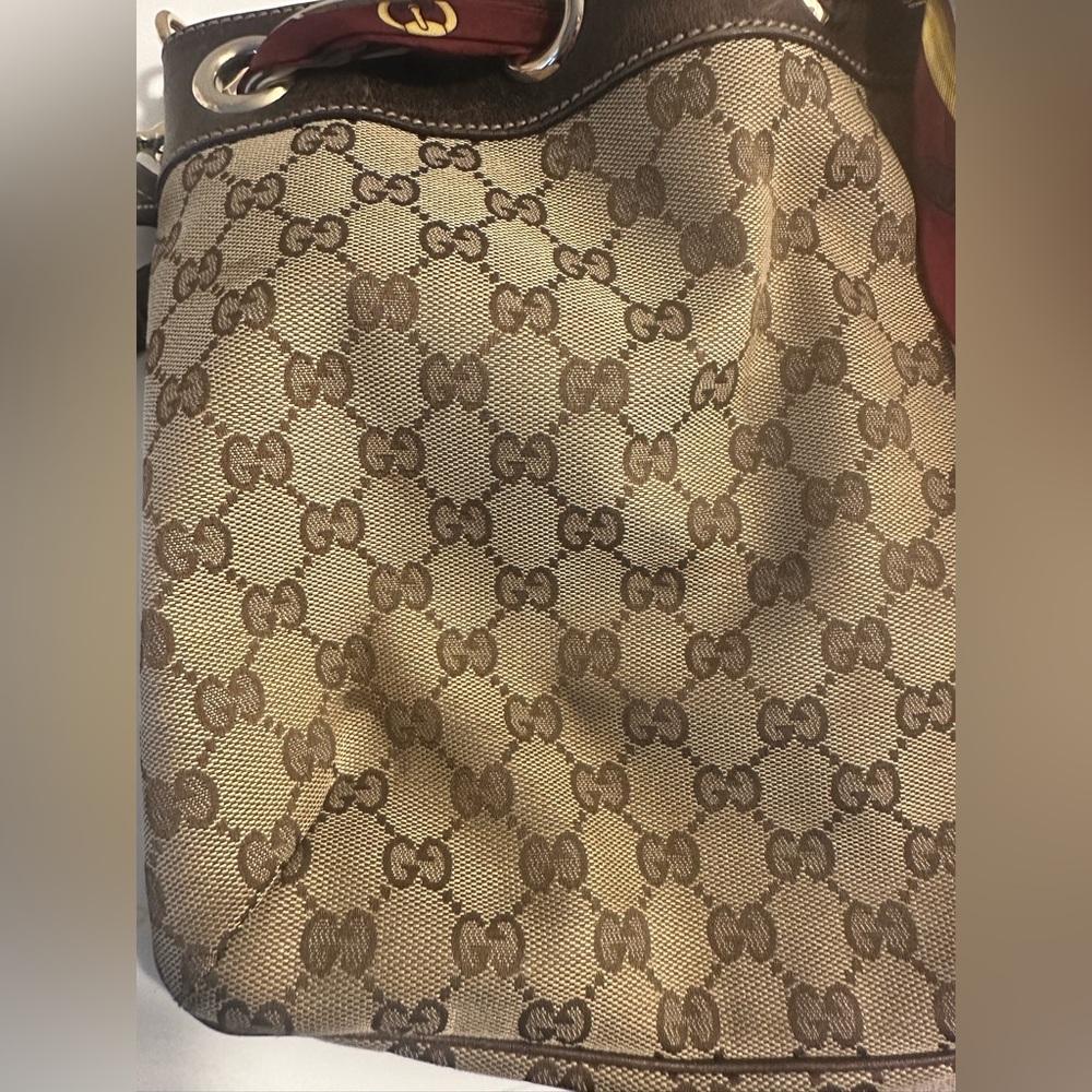 GUCCI VINTAGE POSITANO MONOGRAMMED LEATHER TOTE - Picture 3 of 10